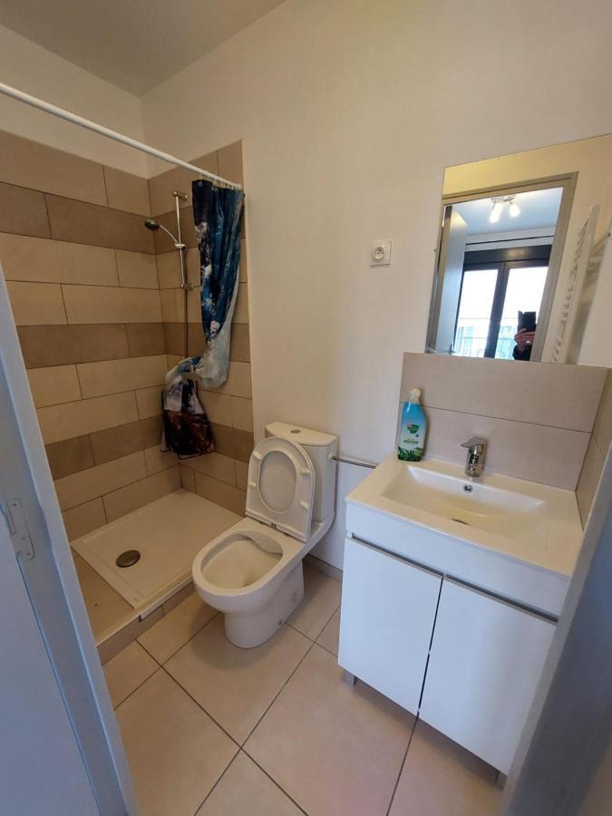 Residence De La Gare, Chambre Meublee Longjumeau Bagian luar foto